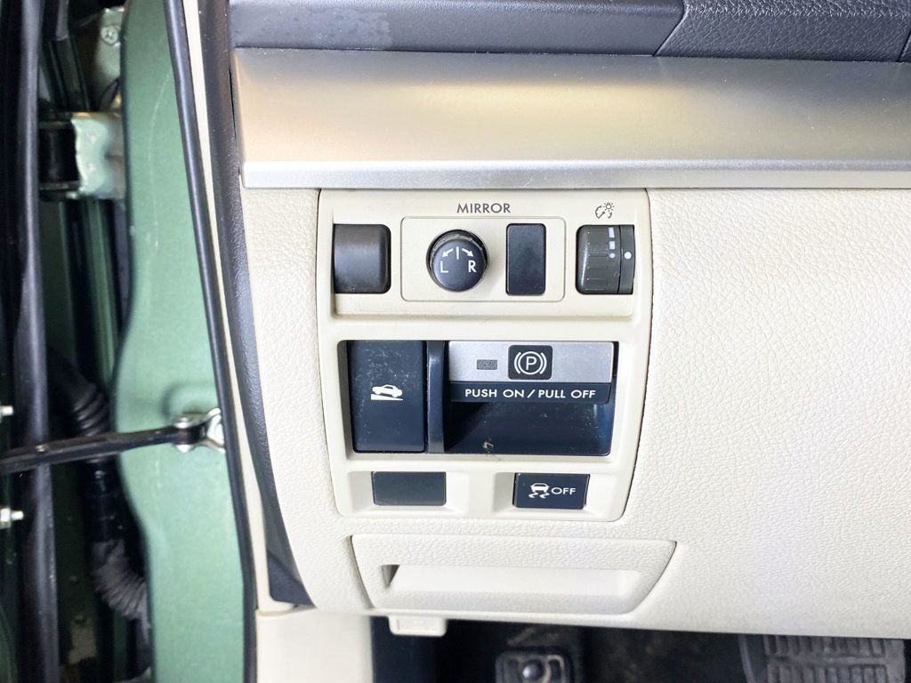 2013 Subaru Outback 4dr Wagon H4 Automatic 2.5i Premium - 22963344 - 24