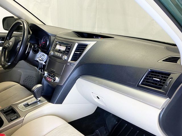2013 Subaru Outback 4dr Wagon H4 Automatic 2.5i Premium - 22963344 - 42