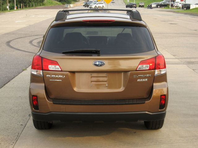 2013 Subaru Outback 4dr Wagon H4 Manual 2.5i Premium PZEV - 23065452 - 13