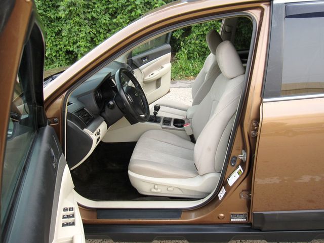 2013 Subaru Outback 4dr Wagon H4 Manual 2.5i Premium PZEV - 23065452 - 15