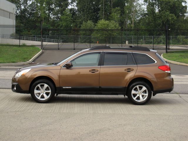 2013 Subaru Outback 4dr Wagon H4 Manual 2.5i Premium PZEV - 23065452 - 5