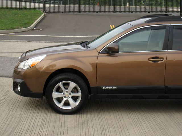 2013 Subaru Outback 4dr Wagon H4 Manual 2.5i Premium PZEV - 23065452 - 6