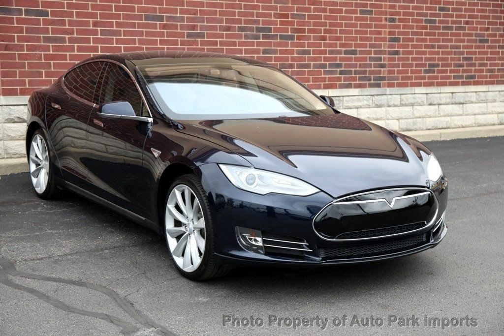 2013 Tesla Model S Performance photo 15