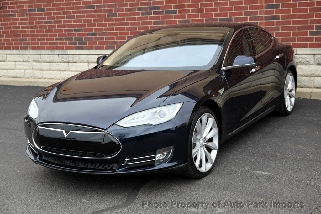 2013 Tesla Model S Performance photo 16