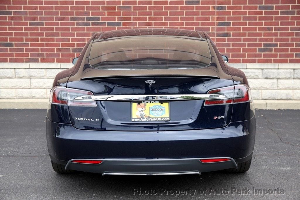 2013 Tesla Model S Performance photo 17
