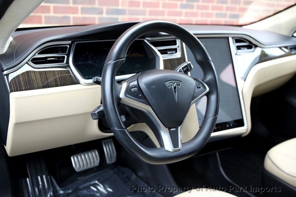2013 Tesla Model S Performance photo 20