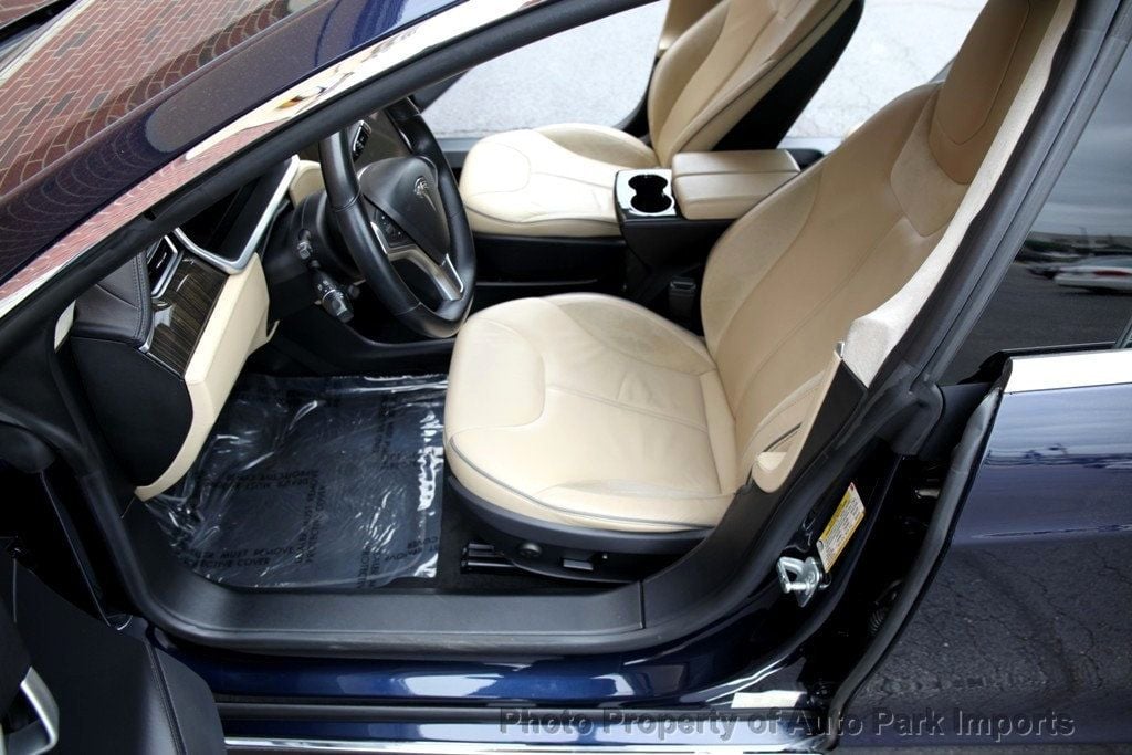 2013 Tesla Model S Performance photo 21