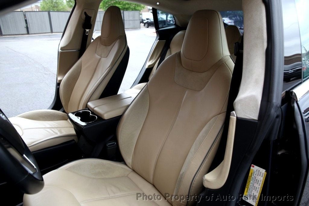 2013 Tesla Model S Performance photo 23