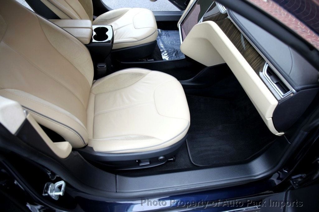 2013 Tesla Model S Performance photo 28