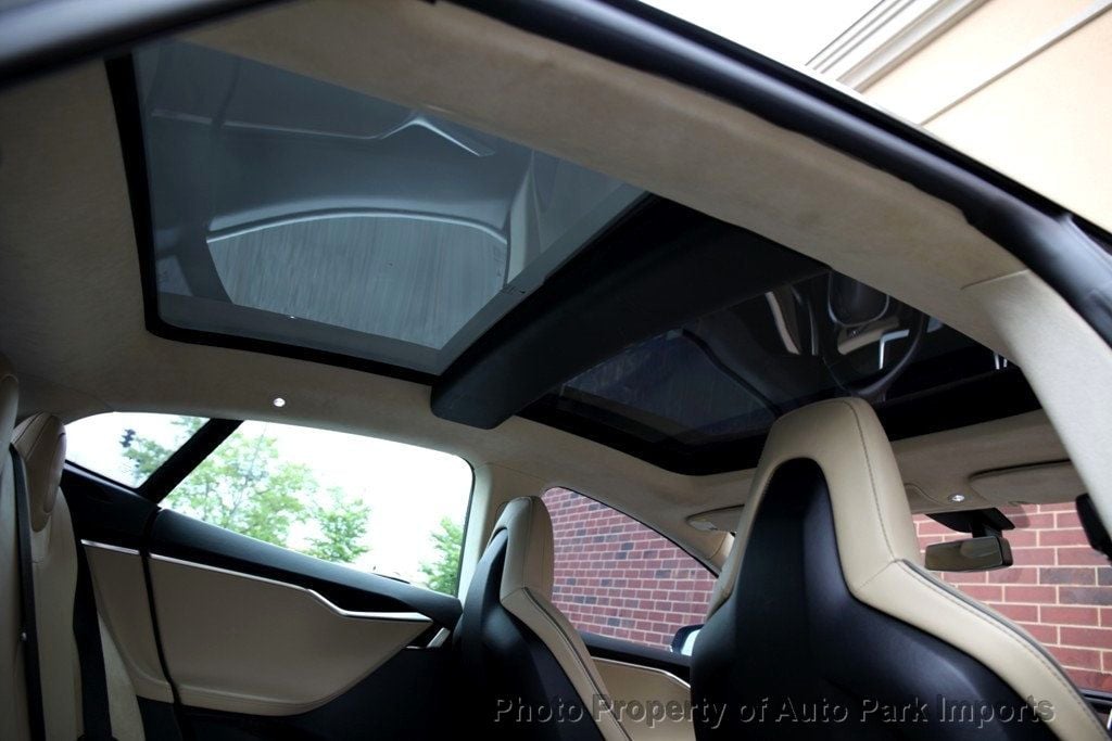 2013 Tesla Model S Performance photo 33