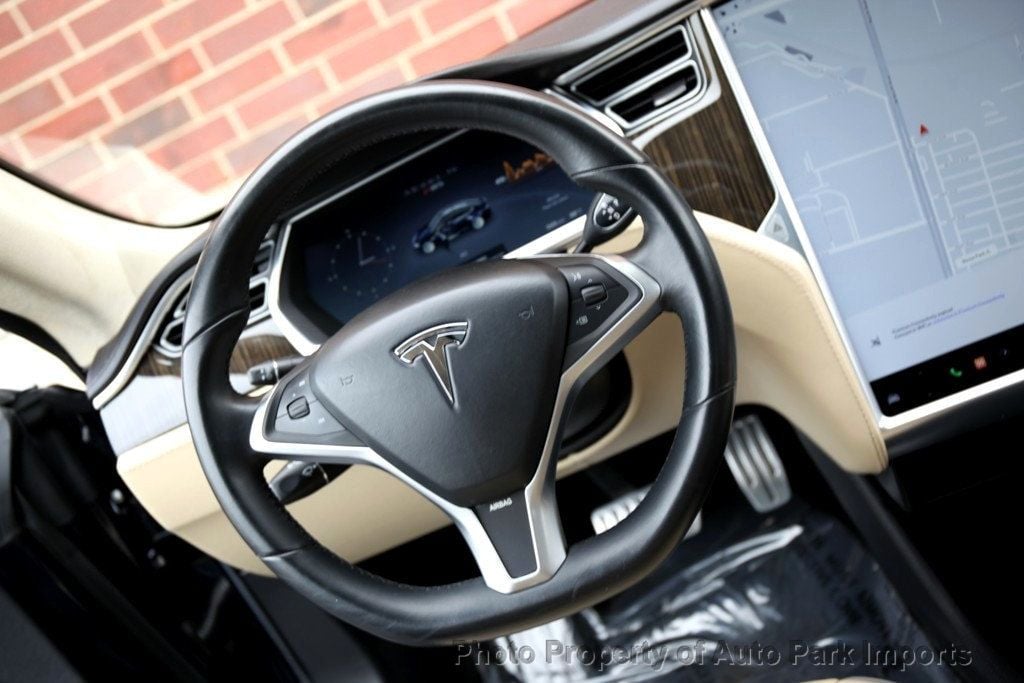 2013 Tesla Model S Performance photo 41