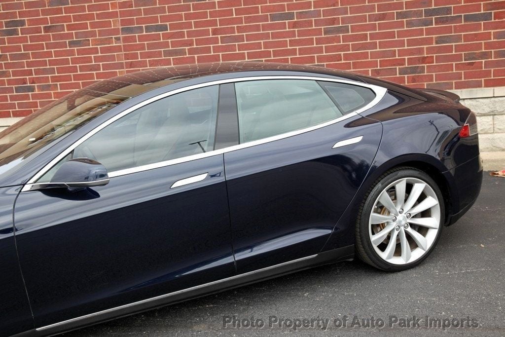 2013 Tesla Model S Performance photo 5