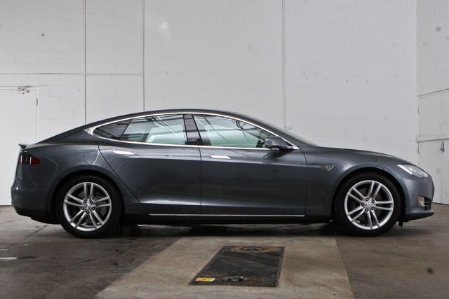 2013 Tesla Model S P85 Performance - 12088762 - 22