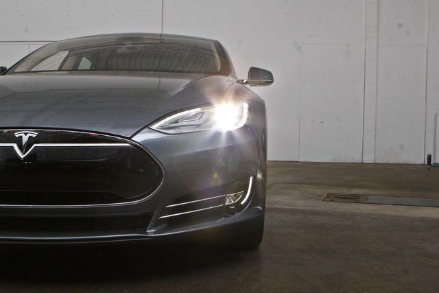 2013 Tesla Model S P85 Performance - 12088762 - 2