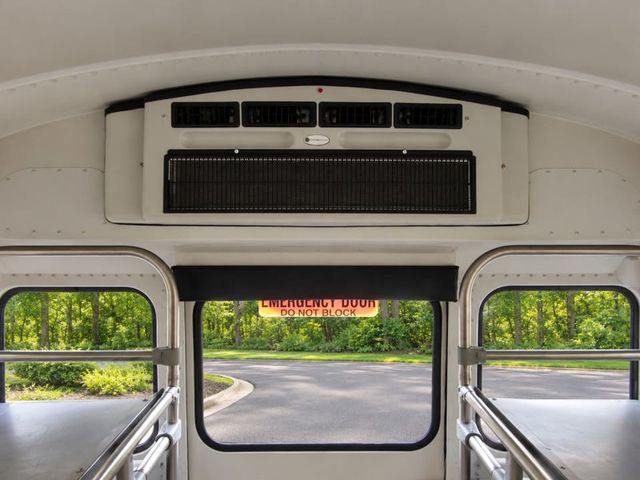 2013 Thomas Built MVP-EF Front engine transit-style activity bus - 23089854 - 9
