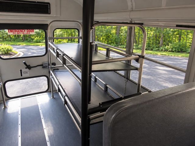 2013 Thomas Built MVP-EF Front engine transit-style activity bus - 23089854 - 11