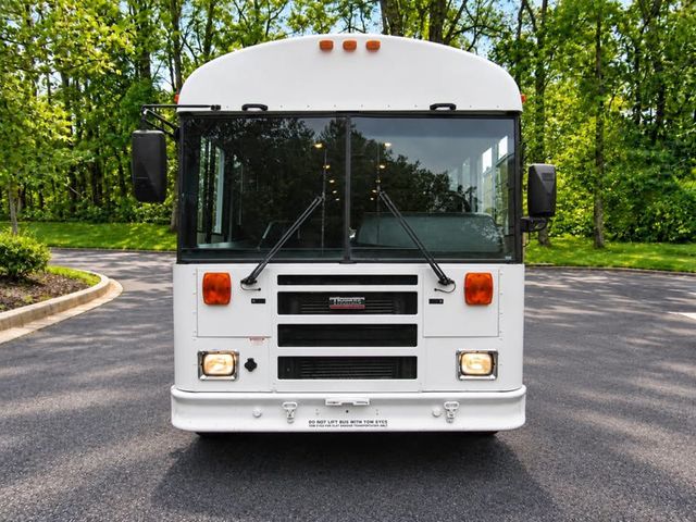 2013 Thomas Built MVP-EF Front engine transit-style activity bus - 23089854 - 14