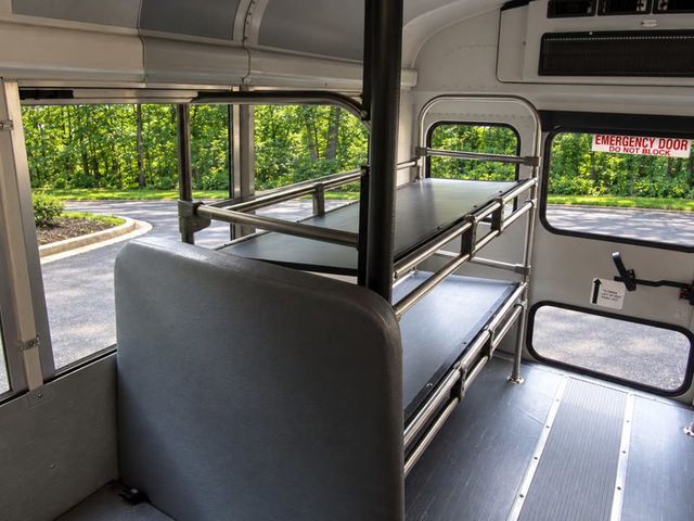 2013 Thomas Built MVP-EF Front engine transit-style activity bus - 23089854 - 7