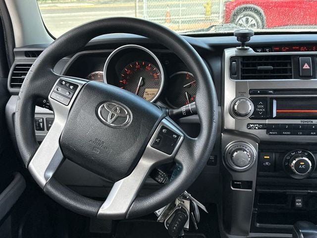 2013 Toyota 4Runner RWD 4dr V6 SR5 - 22995552 - 16