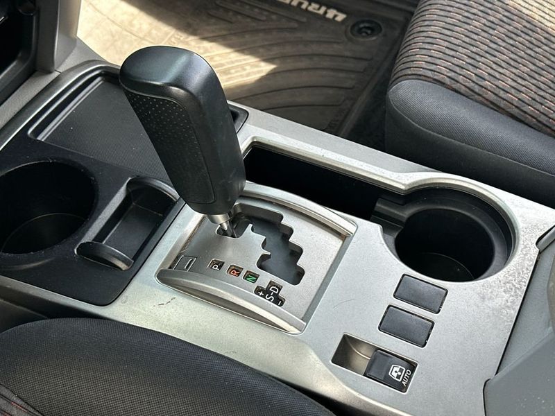 2013 Toyota 4Runner RWD 4dr V6 SR5 - 22995552 - 17