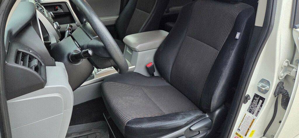 2013 Toyota 4Runner Super CLEAN SR5 V6 Michelins Rare Sunroof 615-300-6004 - 22960966 - 11