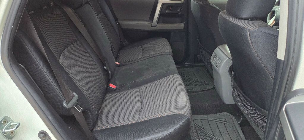 2013 Toyota 4Runner Super CLEAN SR5 V6 Michelins Rare Sunroof 615-300-6004 - 22960966 - 17