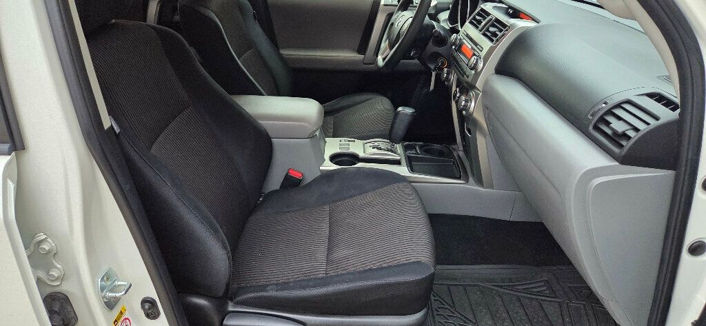 2013 Toyota 4Runner Super CLEAN SR5 V6 Michelins Rare Sunroof 615-300-6004 - 22960966 - 20