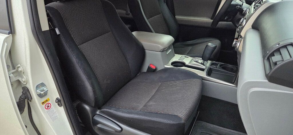 2013 Toyota 4Runner Super CLEAN SR5 V6 Michelins Rare Sunroof 615-300-6004 - 22960966 - 21