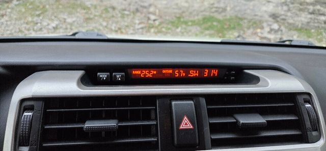 2013 Toyota 4Runner Super CLEAN SR5 V6 Michelins Rare Sunroof 615-300-6004 - 22960966 - 24