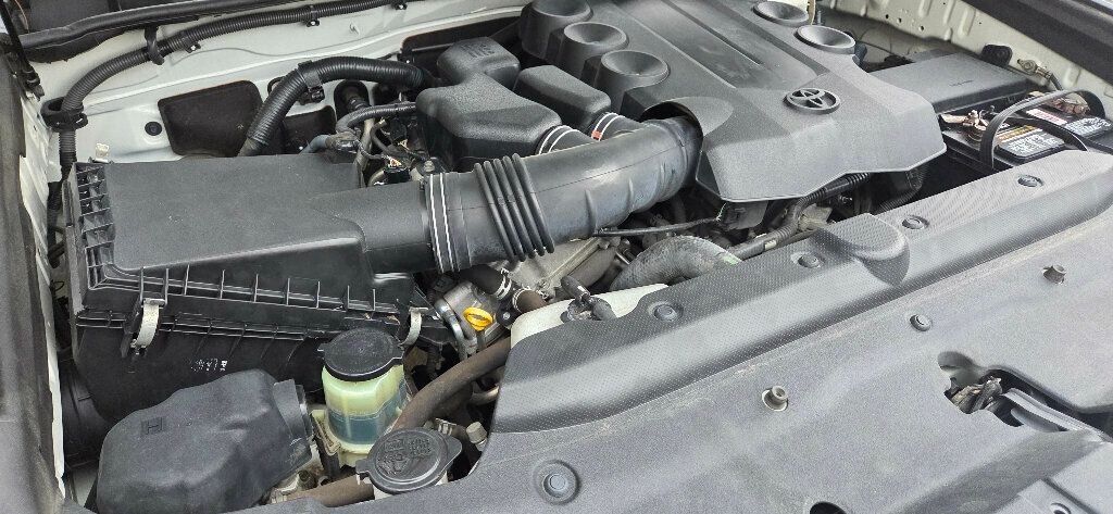 2013 Toyota 4Runner Super CLEAN SR5 V6 Michelins Rare Sunroof 615-300-6004 - 22960966 - 29