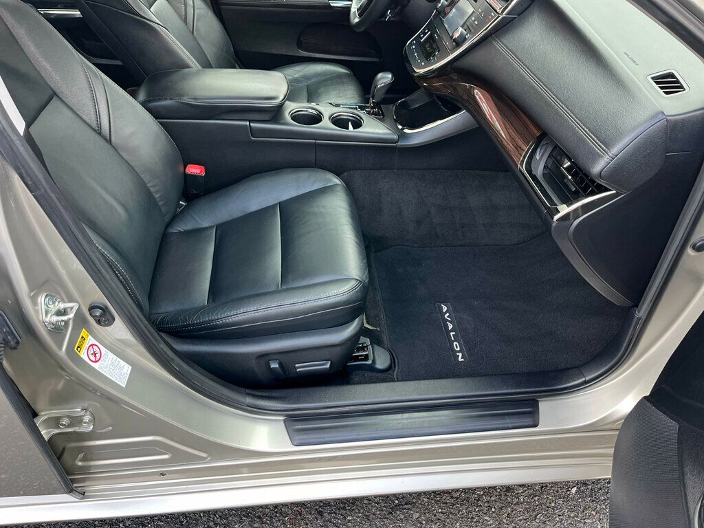 2013 Toyota Avalon 4dr Sedan XLE - 22949216 - 12