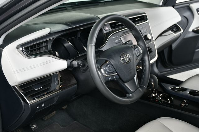 2013 Toyota Avalon 4dr Sedan XLE Premium - 23029475 - 25