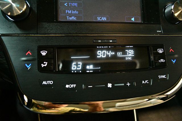 2013 Toyota Avalon 4dr Sedan XLE Premium - 23029475 - 51