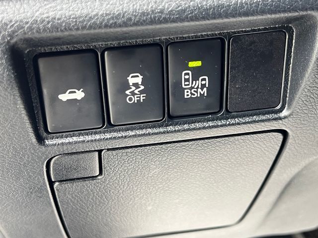 2013 Toyota Avalon 4dr Sedan XLE Touring - 23021906 - 22