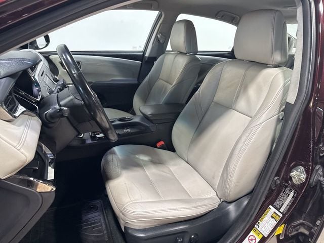 2013 Toyota Avalon XLE - 22973346 - 25