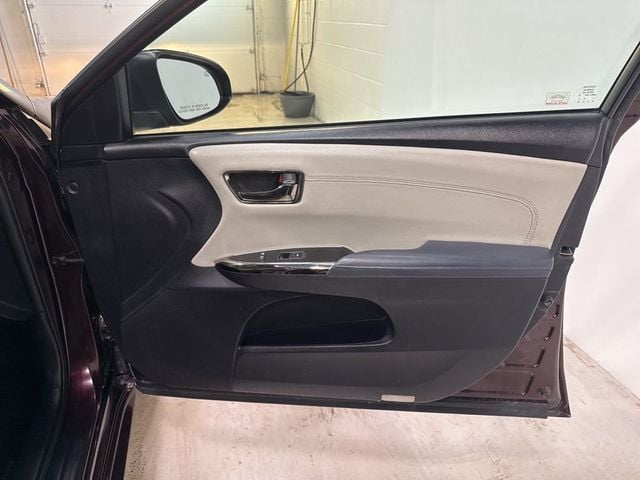 2013 Toyota Avalon XLE - 22973346 - 44