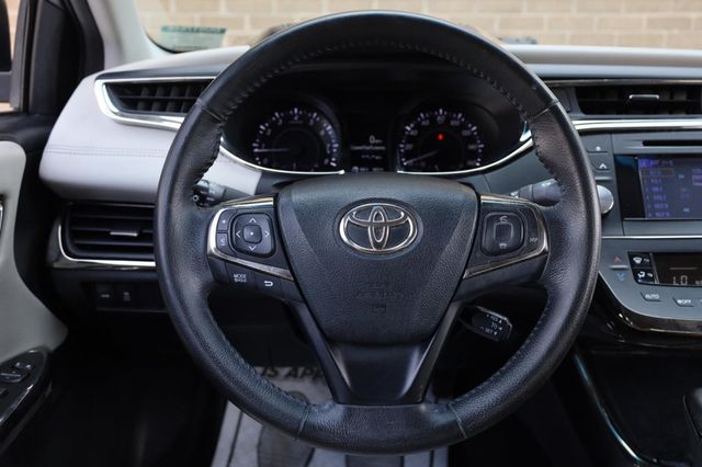 2013 Toyota Avalon XLE - 23024631 - 30