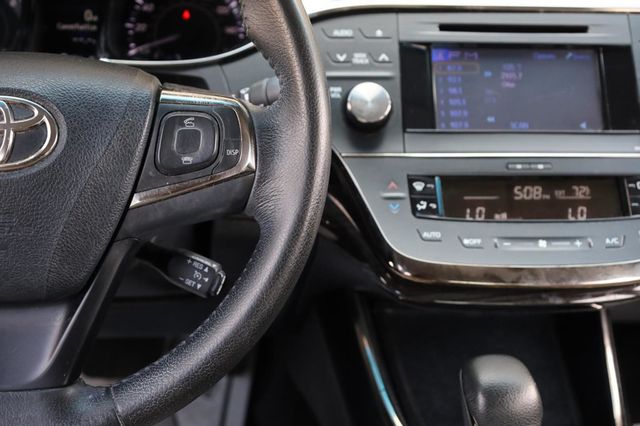 2013 Toyota Avalon XLE - 23024631 - 32