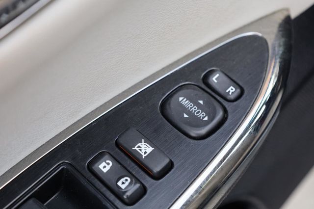 2013 Toyota Avalon XLE - 23024631 - 34