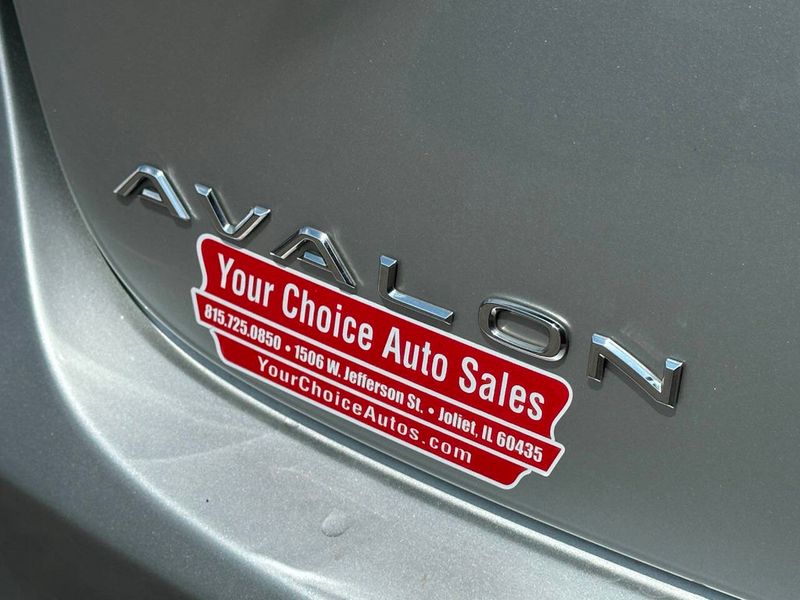 2013 Toyota Avalon XLE 4dr Sedan - 22883305 - 17