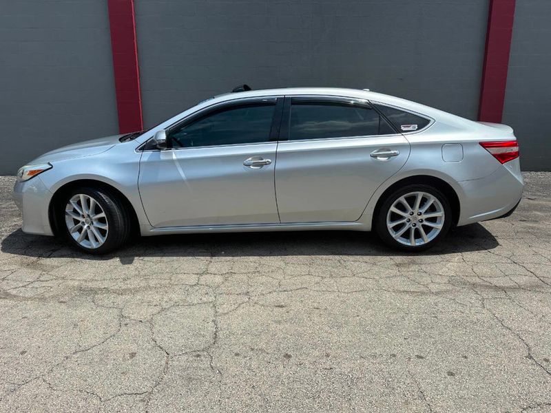 2013 Toyota Avalon XLE 4dr Sedan - 22883305 - 1