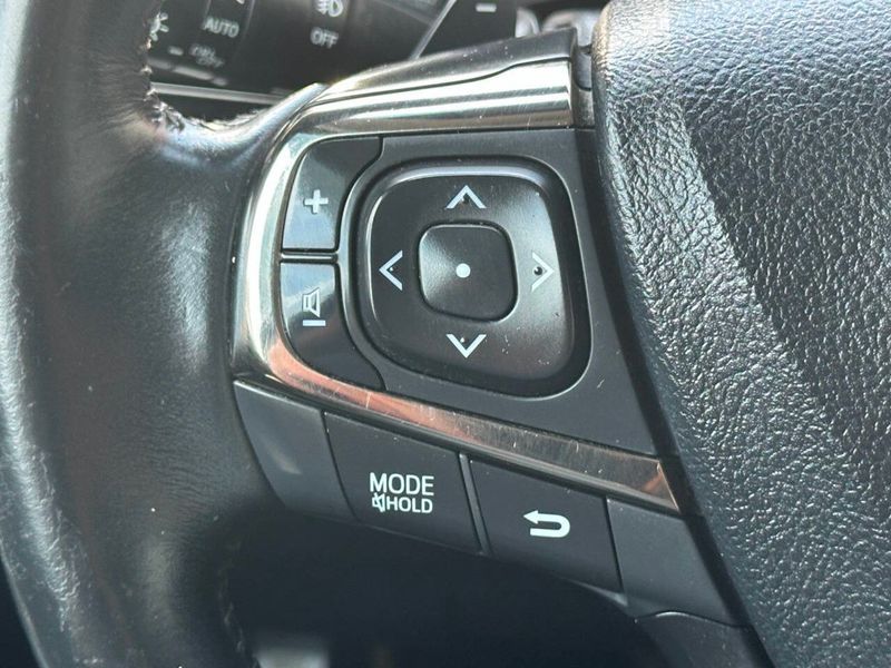 2013 Toyota Avalon XLE 4dr Sedan - 22883305 - 29