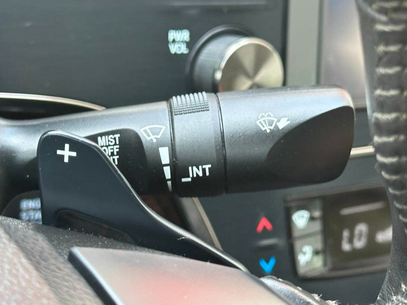 2013 Toyota Avalon XLE 4dr Sedan - 22883305 - 31