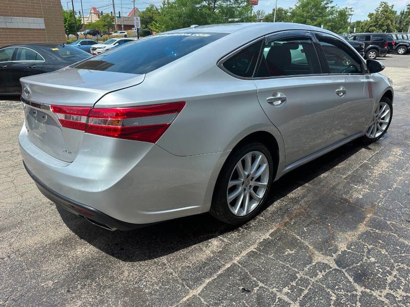 2013 Toyota Avalon XLE 4dr Sedan - 22883305 - 4