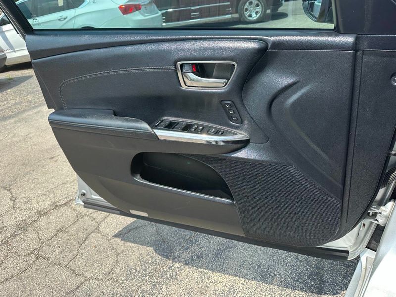 2013 Toyota Avalon XLE 4dr Sedan - 22883305 - 8