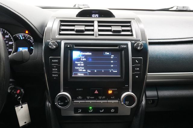 2013 Toyota Camry  - 22917637 - 15