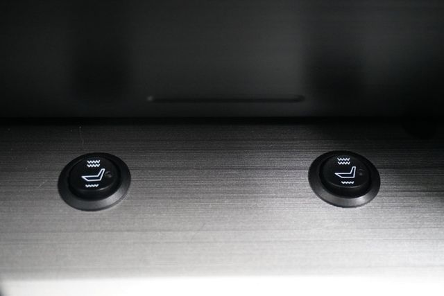 2013 Toyota Camry  - 22917637 - 16