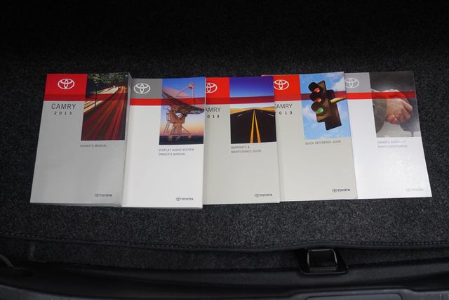 2013 Toyota Camry  - 22917637 - 19