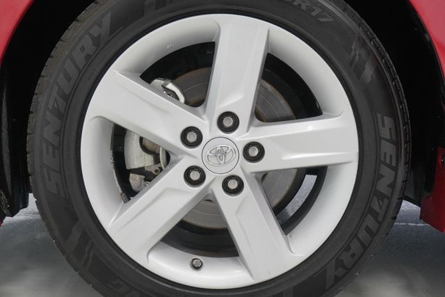 2013 Toyota Camry  - 22917637 - 21