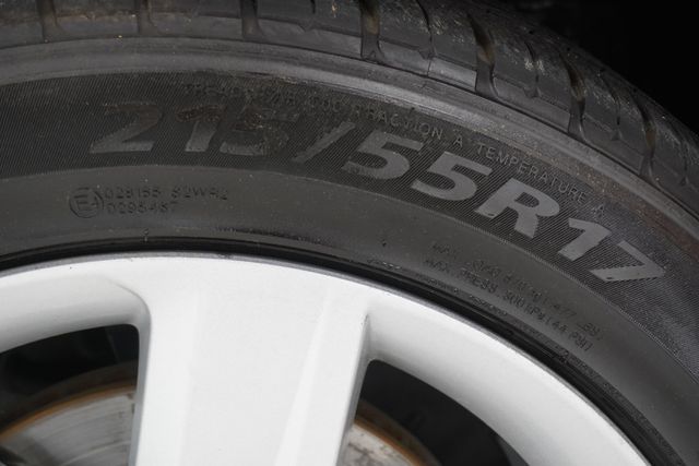 2013 Toyota Camry  - 22917637 - 22